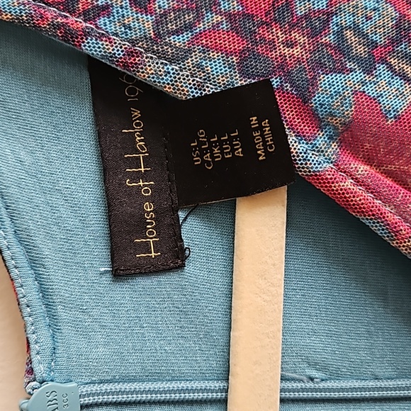 Dress - Picture 4 of 4